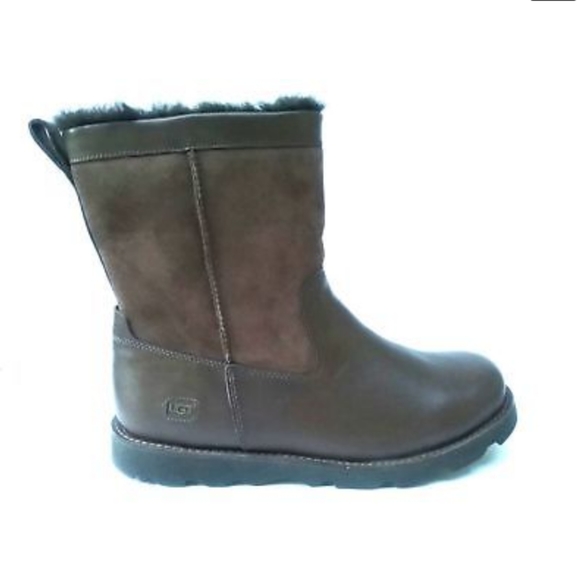 BNIB MENS UGGS \